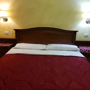 Alojamento de Acomodação e Pequeno-almoço Pitagora House
