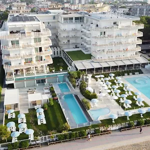 **** Hotel Le Soleil Itálie